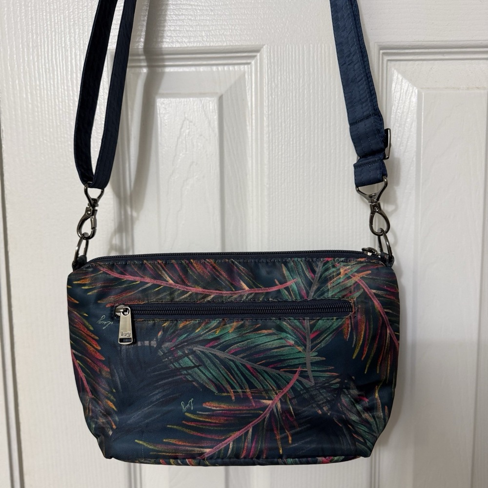 Lug RFID Quilted Crossbody Strap Flare Tropical Leaves - Picture 3 of 7